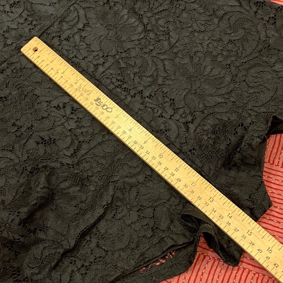 Garage women’s large Black Lace one piece shortsuit / romper - Picture 8 of 15